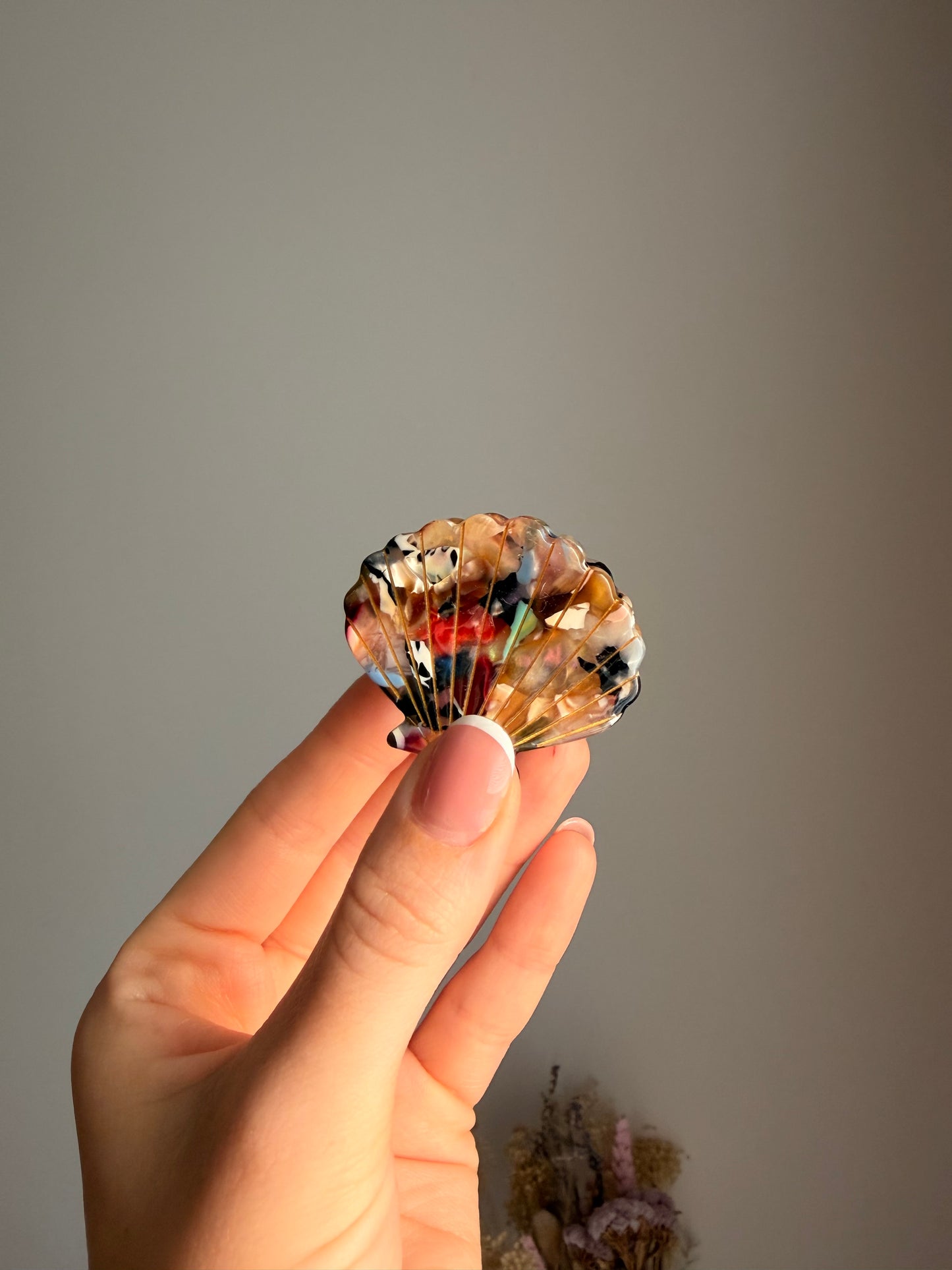 Mini Shell Claw Clip
