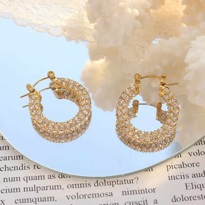 Maya Hoops